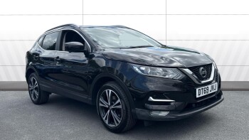 Nissan Qashqai 1.3 DiG-T N-Connecta 5dr Petrol Hatchback